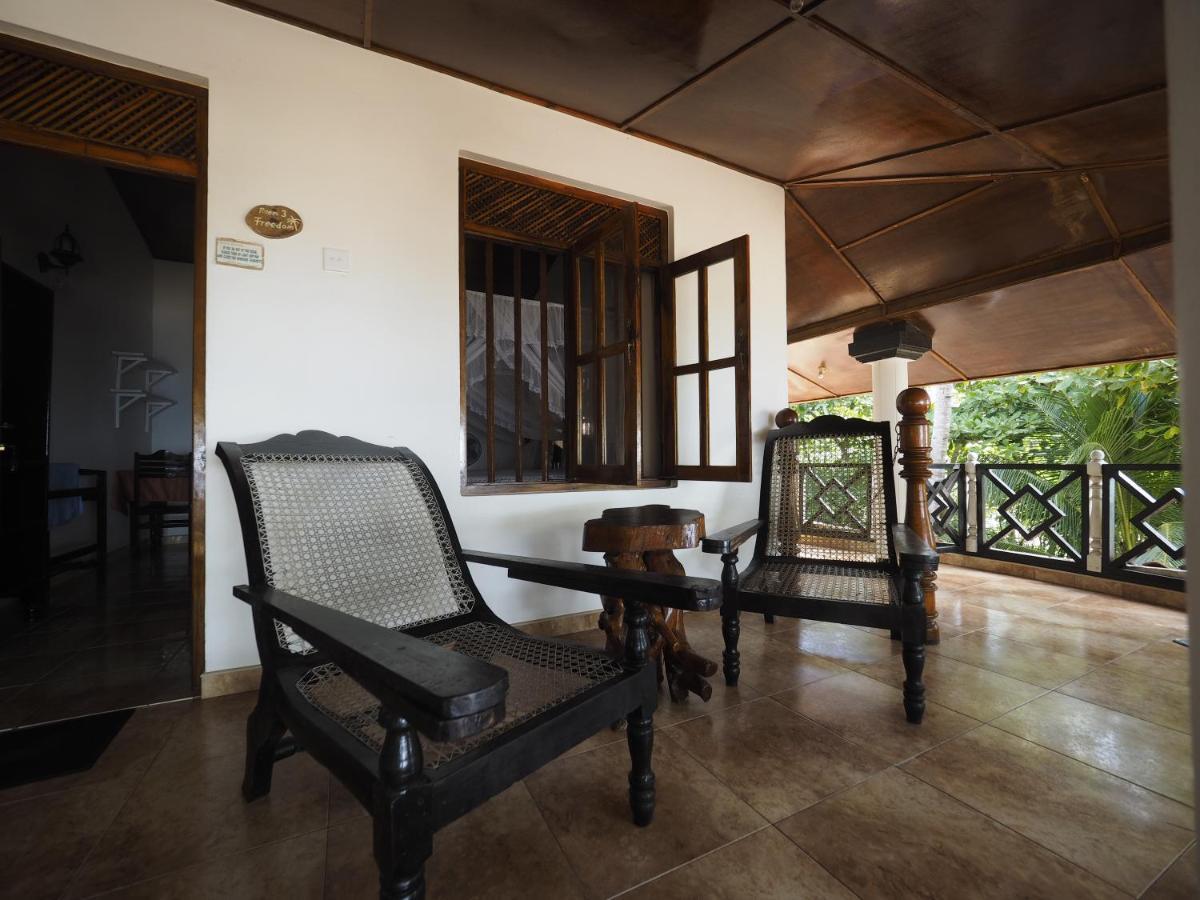 Ibisbird Beach Bungalows, Sport, Spa And Restaurant Tangalle Ngoại thất bức ảnh