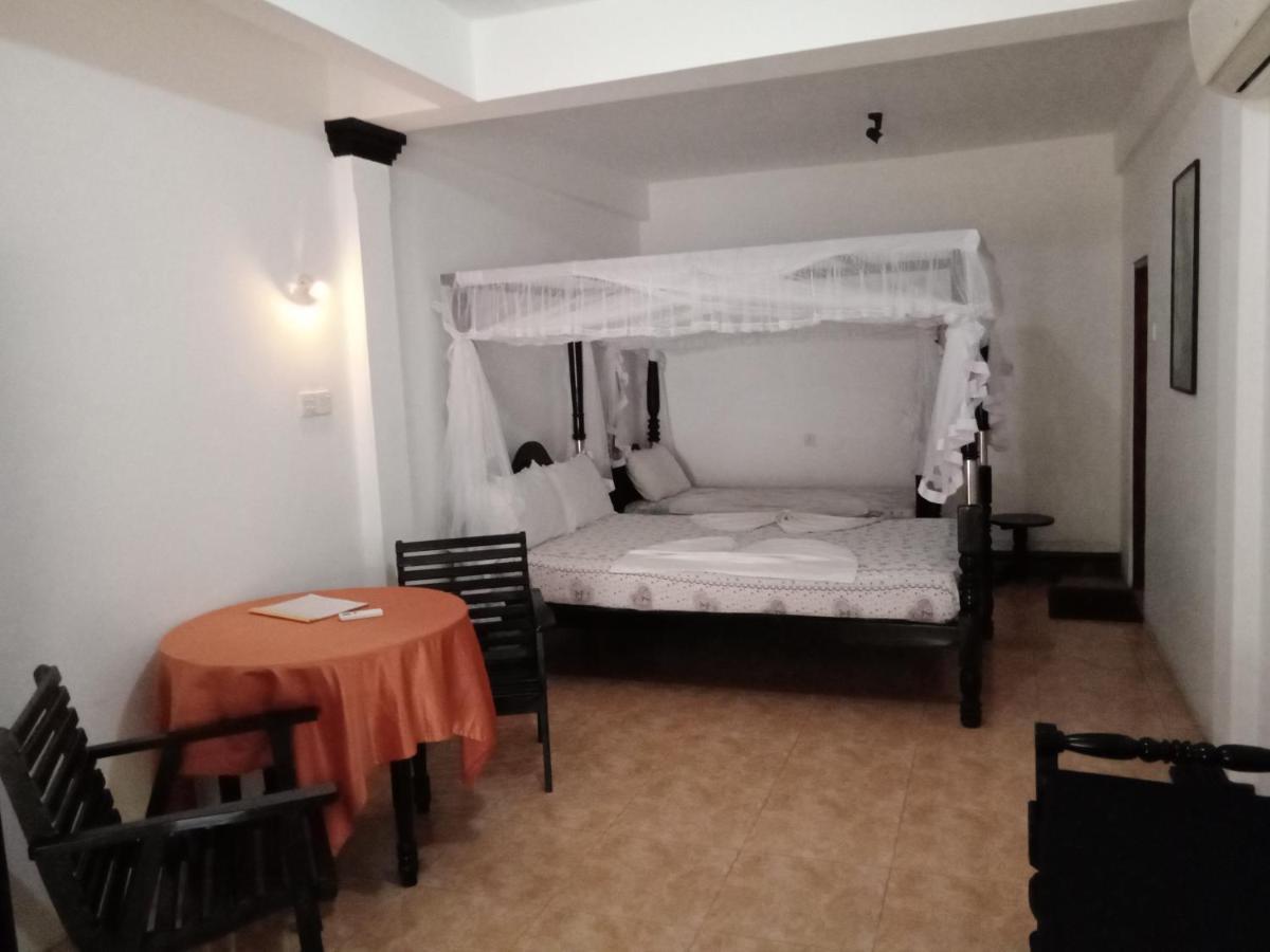 Ibisbird Beach Bungalows, Sport, Spa And Restaurant Tangalle Ngoại thất bức ảnh