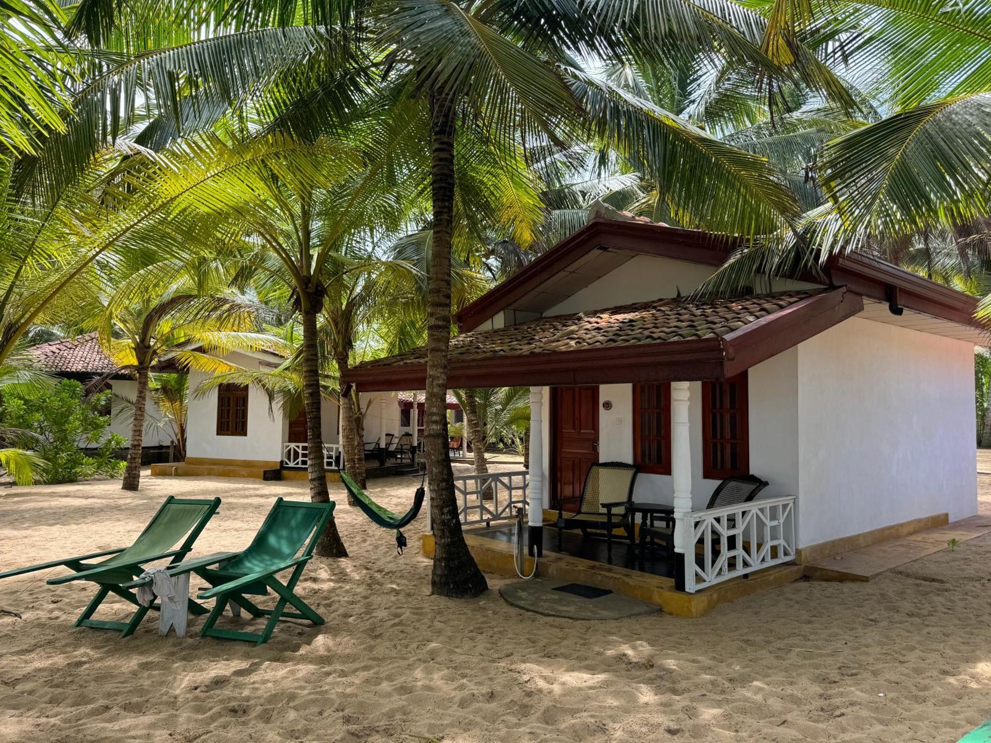 Ibisbird Beach Bungalows, Sport, Spa And Restaurant Tangalle Ngoại thất bức ảnh